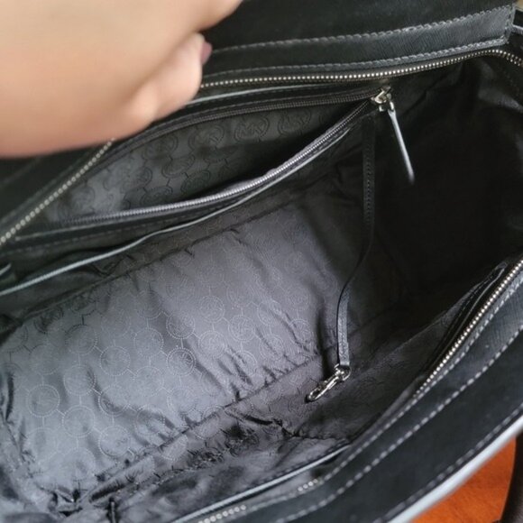 Michael Kors Selma Large Black & Cream Python Embossed Leather Satchel - Picture 12 of 15